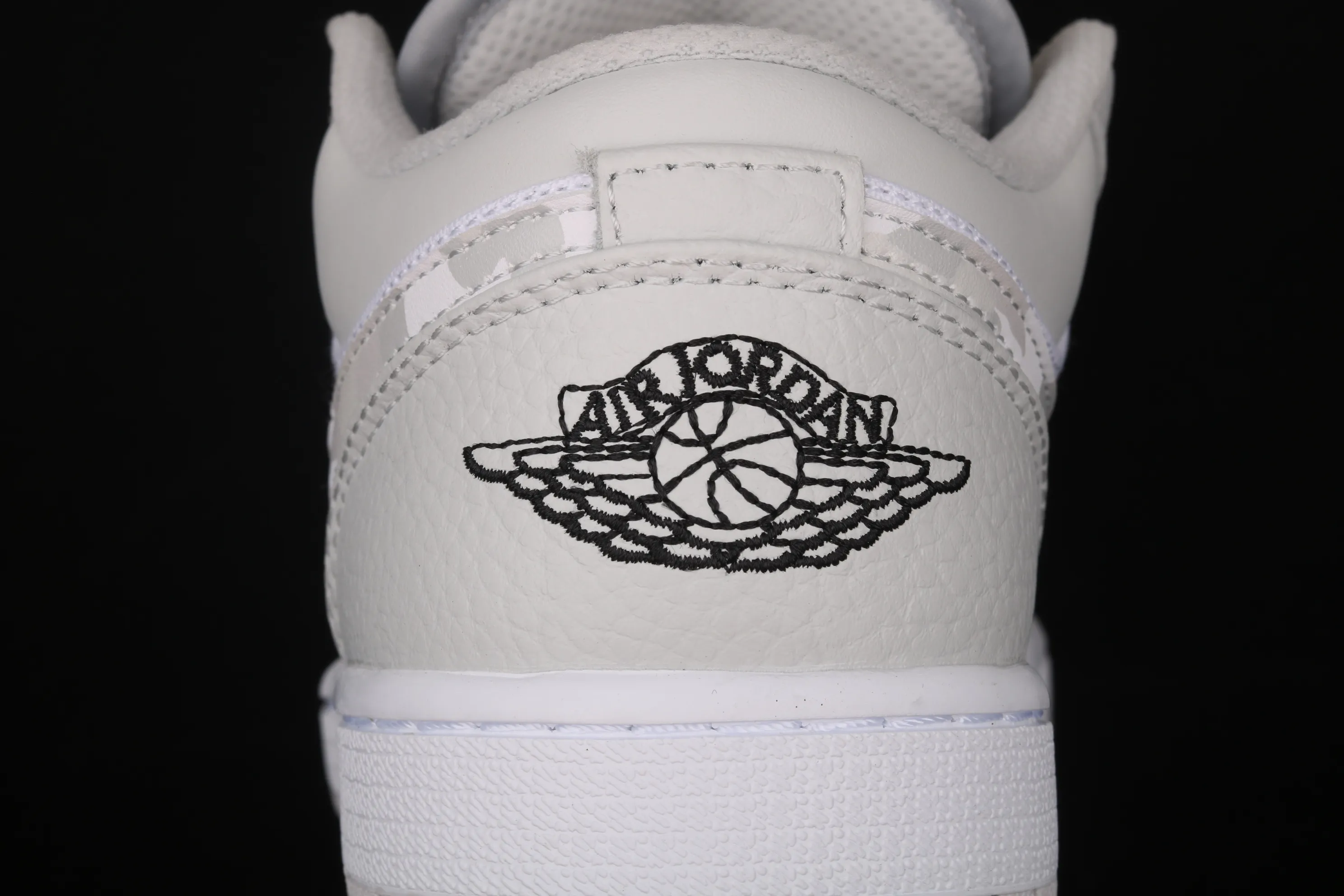 All categories Air Jordan Jordan series basketball shoes Air Jordan 1 Low Air Jordan 1 Low "White Camo" AJ1 Joe 1 low white gray camouflage DC9036-100